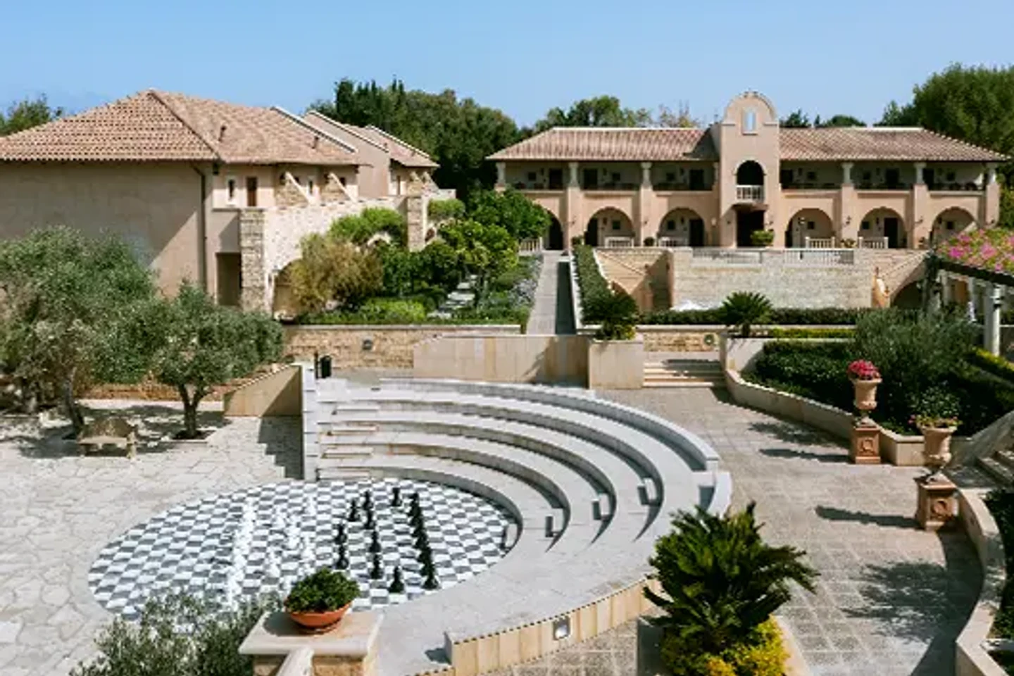 Courtyard Chess